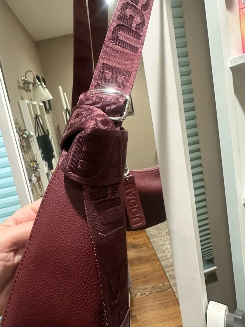 Baggu small recycled leather Crescent bag in Mahogany - Picture 6 of 10